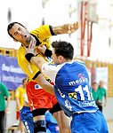 08.10.2011;  Krems;  Handball;  HLA;  UHK Krems - HIT Tirol;<br>LAZAREVIC Uros, KAINMUELLER Klemens<br><br>Copyright DIENER / Zierlinger Karl<br>Marktgasse 3-7 / 4 / 5 / 21<br>A-1090 Wien<br>Telefax +43 1 955 32 35<br>Mobil +43 676 629 98 51<br>BA-CA<br>Bank Nr. 12000<br>Account Nr. 00712 223 783<br>e-mail: agentur@diener.at<br>Datenbank: www.diener.at