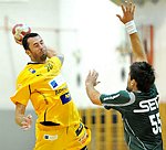 03.08.2011;  Krems;  Handball;  Testspiel;  UHK Krems - SG Westwien; <br>LAZAREVIC Uros, RIEGLER Sebastian<br><br><br>Copyright DIENER / Karl Zierlinger<br>Marktgasse 3-7 / 4 / 5 / 21<br>A-1090 Wien<br>Telefax +43 1 955 32 35<br>Mobil +43 676 629 98 51<br>BA-CA<br>Bank Nr. 12000<br>Account Nr. 00712 223 783<br>e-mail: agentur@diener.at<br>Datenbank: www.diener.at