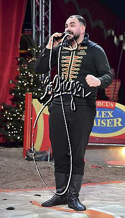 5_1608_Alex KAISER, Weihnachtszirkus